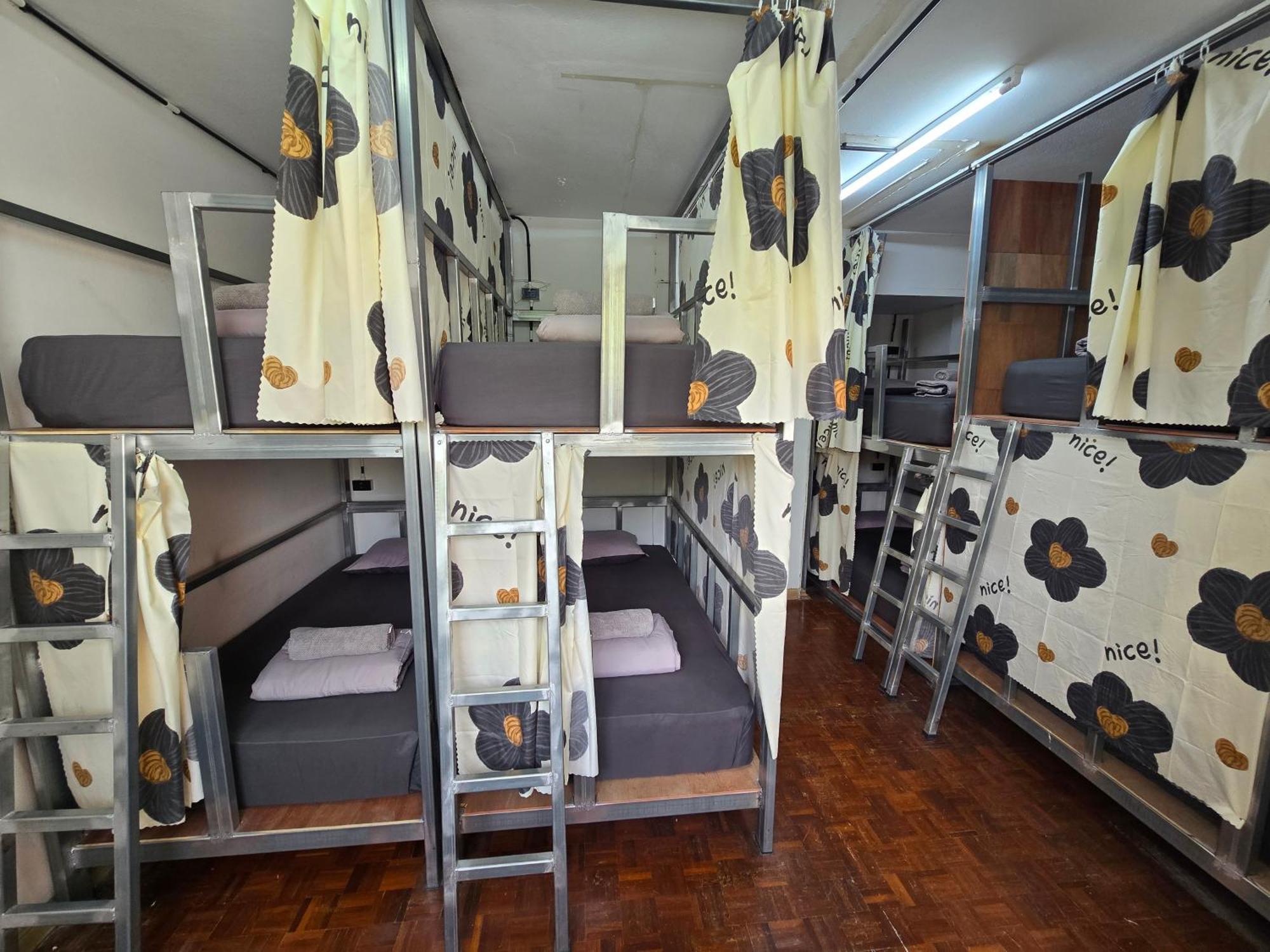 Panda Lodge Home Stay 방콕 외부 사진